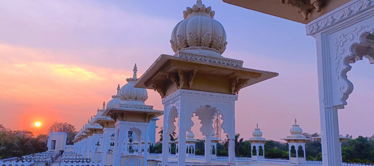 Hotel Gautam Lonavala Bagian luar foto